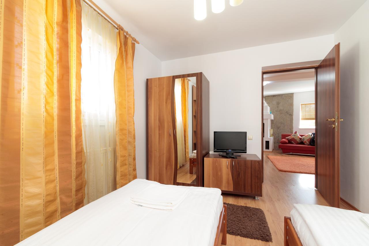 Hotel Casa ARBO Călimăneşti Exterior foto
